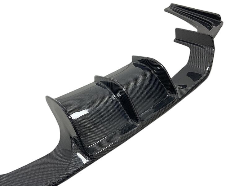 F8X M3 / M4 V-Style 3-Piece Carbon Fiber Rear Diffuser